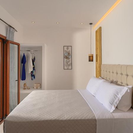 Auster House Santorini Apartment Kamari  Ngoại thất bức ảnh