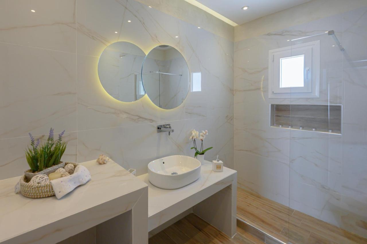 Auster House Santorini Apartment Kamari  Ngoại thất bức ảnh